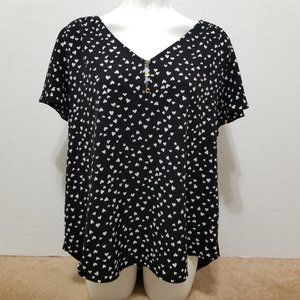 Tempted Hearts top 2X heart print mixed materials knit back flutter sleeve